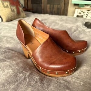 Corks wedge wood heels